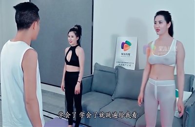 国产果冻传媒 国产av 中文原创 / 别样的健身操 / Gdcm-011/ 茉莉 白英 26 Min